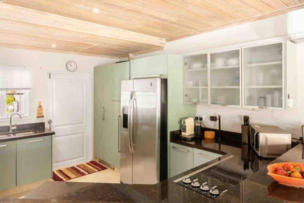 סנט ג'יימס Nanpa, Luxury Family Three Bed Villa, St James West Coast, Private Pool מראה חיצוני תמונה