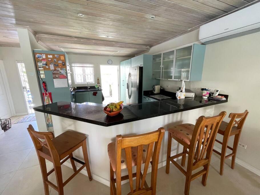 סנט ג'יימס Nanpa, Luxury Family Three Bed Villa, St James West Coast, Private Pool מראה חיצוני תמונה
